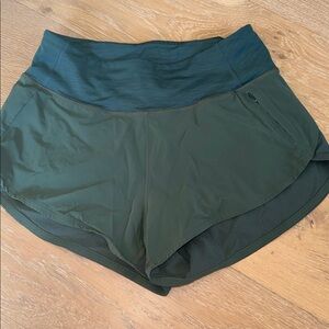 Outdoor voices running shorts green Small